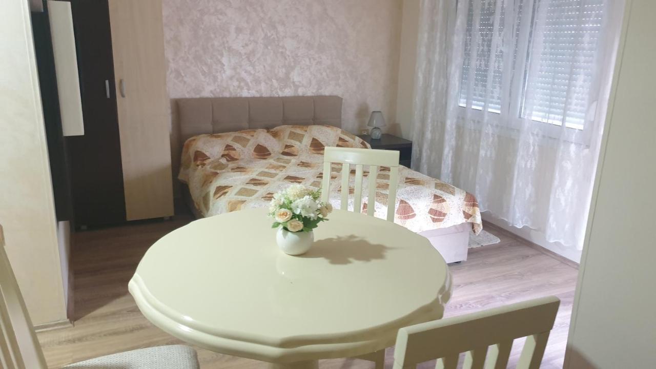 Apartments Kamenjar Novi Sad Exterior photo